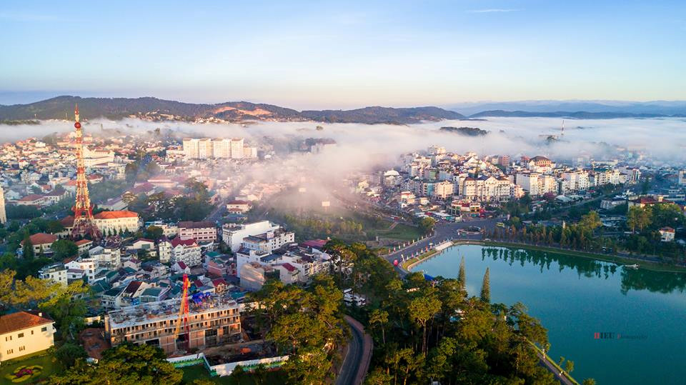 [-]Đà[-]Lạt[-]đẹp[-]nhất[-]trong[-]ánh[-]bình[-]minh